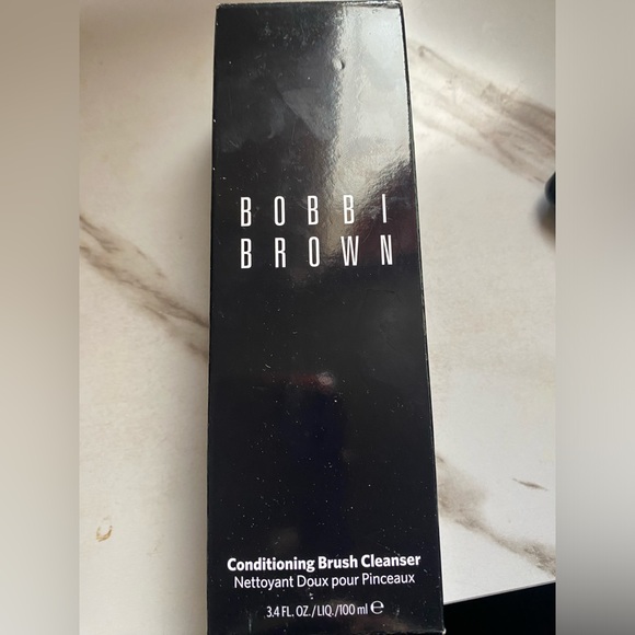 Bobbi Brown conditioning, brush cleanser, 3.4 fluid ounce - Picture 2 of 2